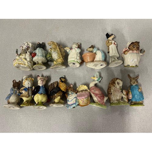 28 - 15 Beswick Beatrix Potter figures to include Sally Henny Penny, Hunka Munca & Pickles etc all circa ... 