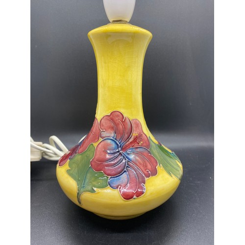 77 - Moorcroft pottery Freesia table lamp. 11