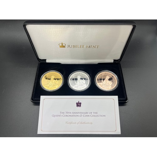 100 - Jubilee Mint The 70th Anniversary Of Queens Coronation £5 coin collection in fitted case with Certif... 