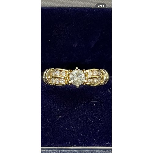 16 - 14 ct gold & diamond ladies ring approx. over 0.5ct or over