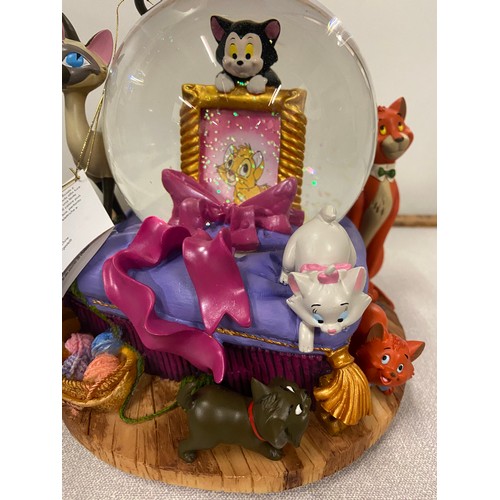 76 - Disney store - Disney cats musical snow globe (new) with box and packaging.