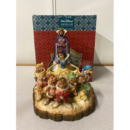 124 - Walt Disney Showcase collection wood carved snow white figurine 