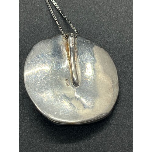 49 - silver chain & pendant with pearl