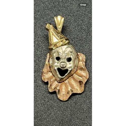 177 - 14kt gold clown pendant 2 grams