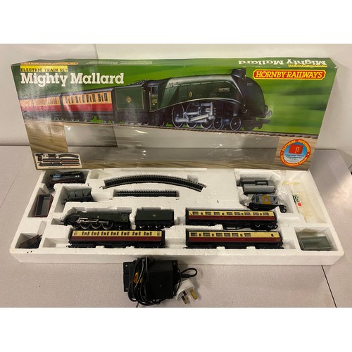 131 - Hornby mighty mallard electric train set boxed