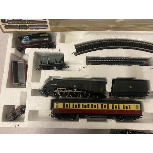 131 - Hornby mighty mallard electric train set boxed