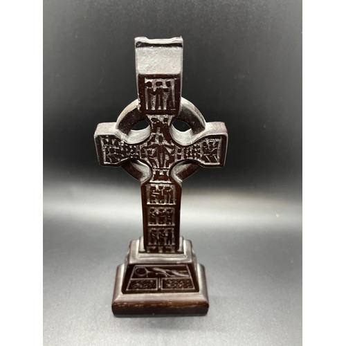 273 - selection of religious items to include rosary beads etc along with wooden celtic cross, 7