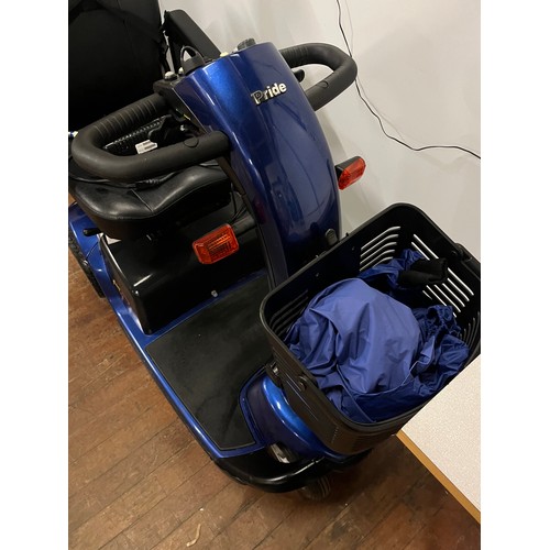 57 - pride colt deluxe 2.0 electric mobility scooter with charger & back back