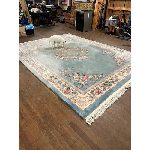 Extra Large oriental style 100% wool rug, 8ft 8