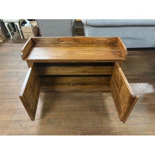 103 - Solid wood 2 door storage window seat with elephant motif