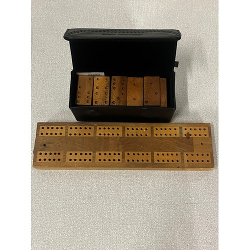 70 - Full set of antique bone and ebony dominoes along with further wooden dominoes and 2 cribbage gaming... 