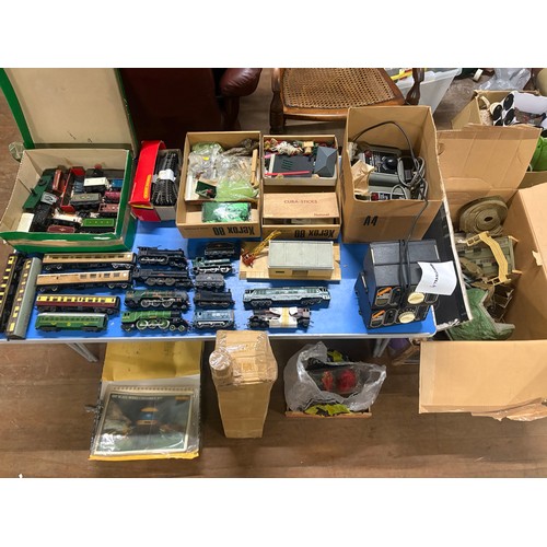 106 - Collection of railwayana to include engines (9), rolling stock, carriages and transformers etc.