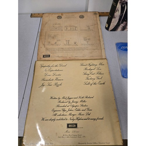 112 - Collection of The Rolling Stones vinyl's to include Beggars Banquet, Between the Buttons, After-Math... 