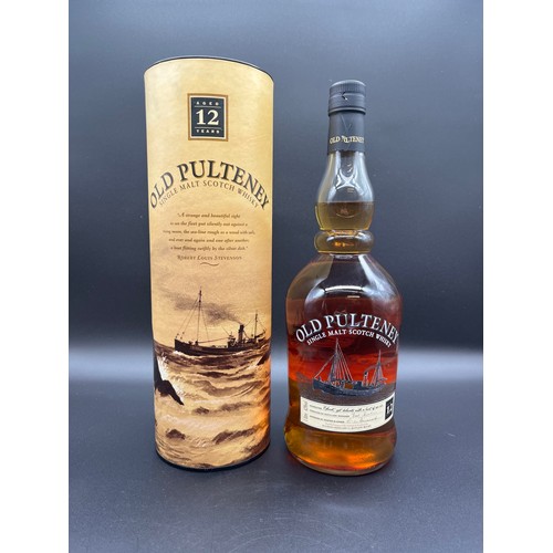 114 - 1litre bottle of Old Pulteney 12 year old single malt whisky in presentation box.