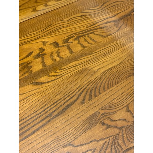 226 - Ercol grand Windsor extending dining table to include 3 leafs, seats 10.