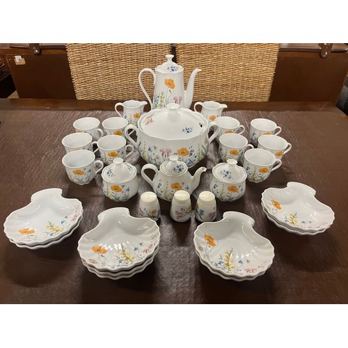 342 - 29 Piece Seltmann Weiden Bavaria 