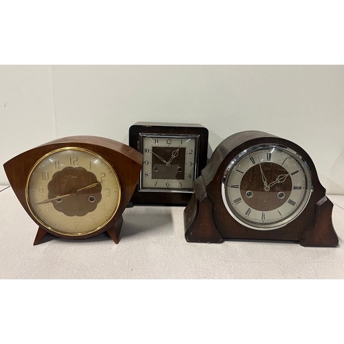 361 - 3 x vintage Smith's mantle clocks.