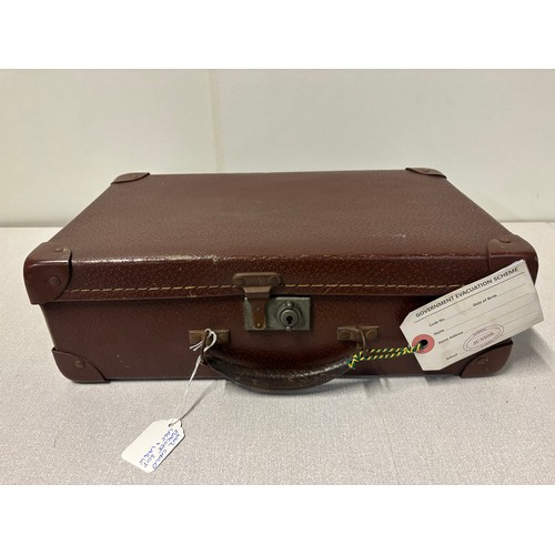 254 - WW2 child evacuee suitcase and label.