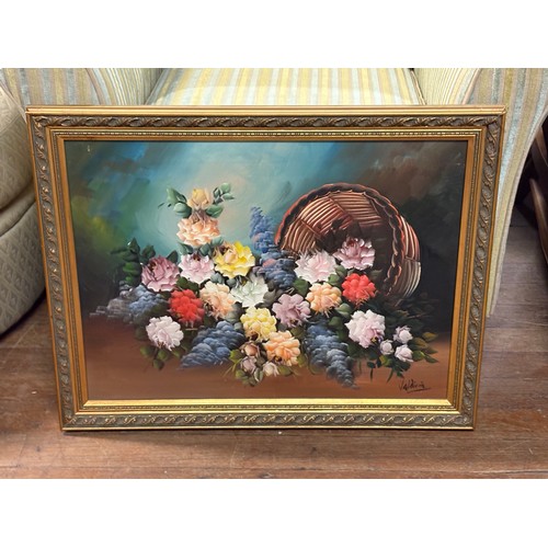 345 - gilt framed oil painting depicting basket of flowers, signed Valdivia 27x21.5