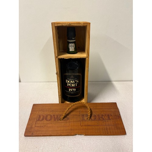 250C - A vintage Dows late bottled vintage port from 1979 within original crate