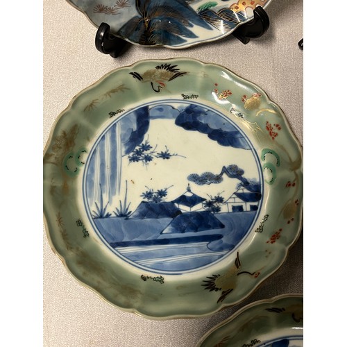 39 - 3 x Antique Arita Japanese landscape plates along with 2 x Japanese Imari plates, largest is 9