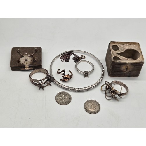 29 - Selection of scrap silver to include fitted filigree chest along with 2 three pence coins etc.