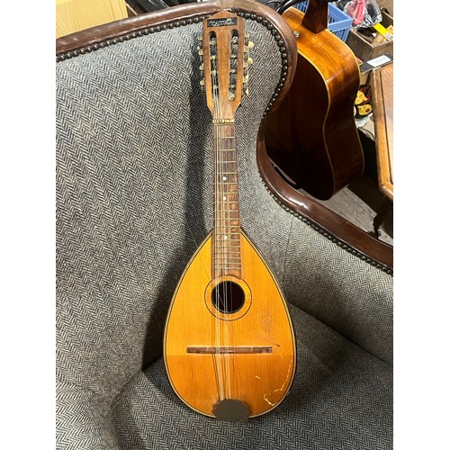 53 - Vintage mid century bowl back mandolin
