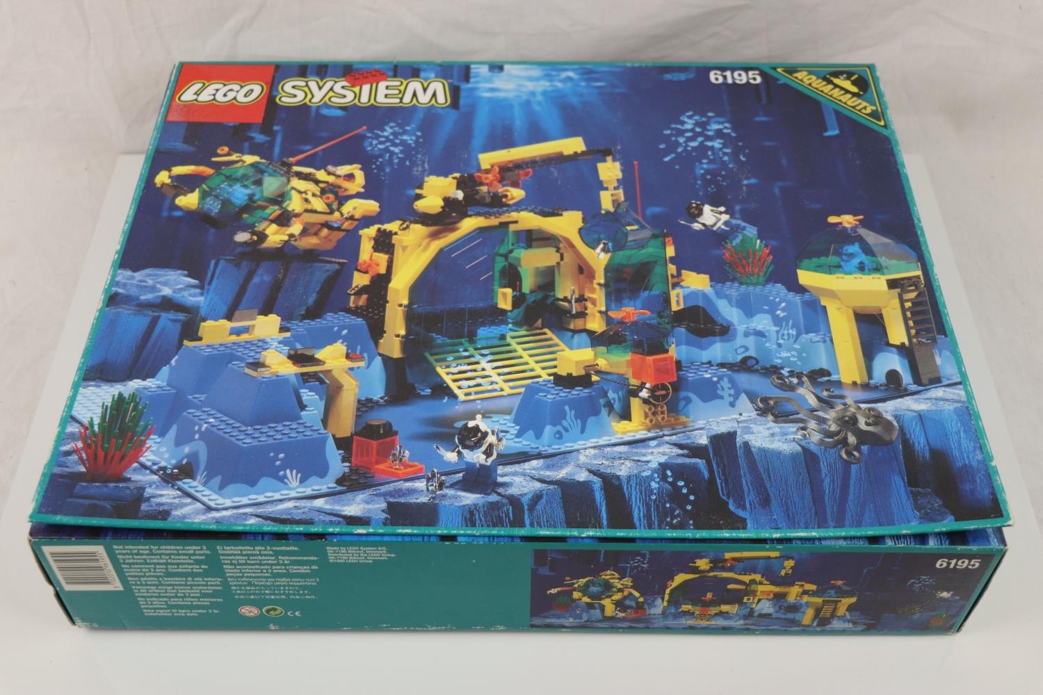 Lego Boxed Lego System 6195 Aquanauts Neptune Discovery Set Unchecked But Appearing Complete With