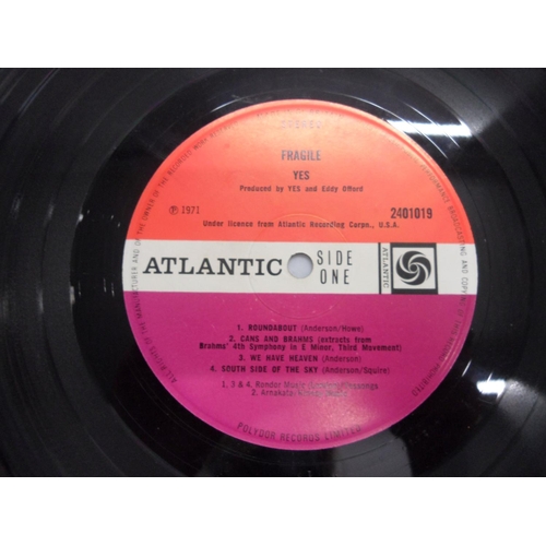 Vinyl - Yes Fragile LP on Atlantic 2401019 stereo, red/plumb