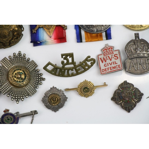 44 - A Full Size British World War One Medal Trio To Include The Victory Medal, The British War Medal And