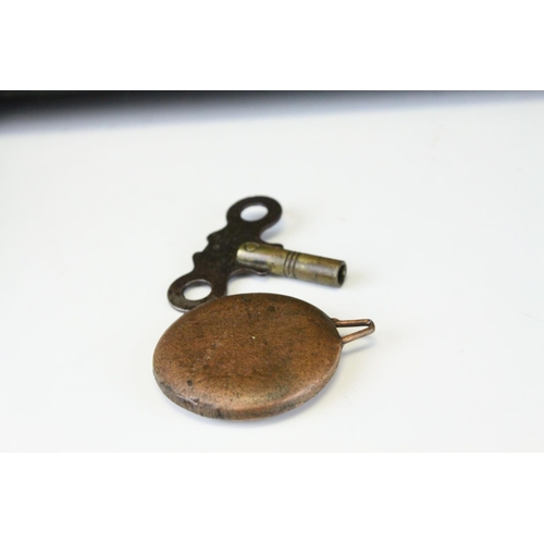 118 - Late 19th / Early 20th century American Art Nouveau Wooden Cased Mantle Clock by WM.L. Gilbert Clock... 