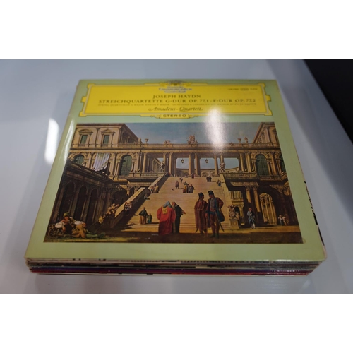 135 - VINYL - CLASSICAL - 17 RARE DEUTSCHE GRAMMOPHON ED 1 GERMAN TULIP, RED STEREO, GOLD STEREO ON LABEL,