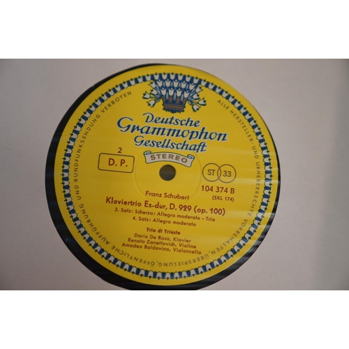 137 - VINYL - CLASSICAL - 3 DEUTSCHE GRAMMOPHON ED1 BOX SETS, GERMAN TULIP, STEREO, GOLD STEREO ON