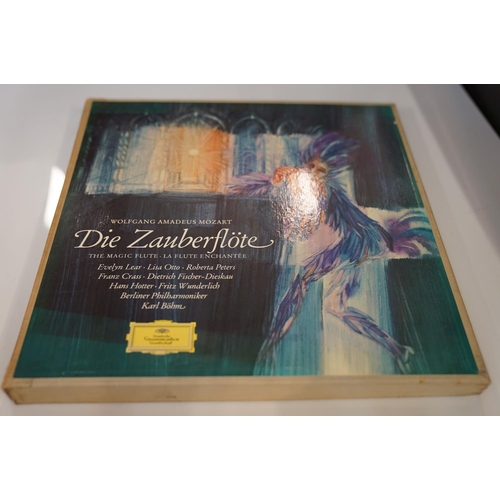 137 - VINYL - CLASSICAL - 3 DEUTSCHE GRAMMOPHON ED1 BOX SETS, GERMAN TULIP, STEREO, GOLD STEREO ON