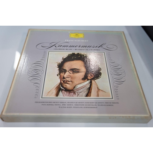 137 - VINYL - CLASSICAL - 3 DEUTSCHE GRAMMOPHON ED1 BOX SETS, GERMAN TULIP, STEREO, GOLD STEREO ON