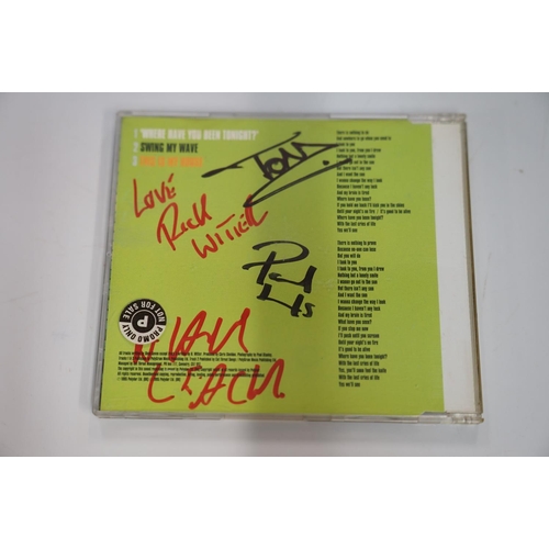 147 - VINYL - SIGNED CD'S - 11 SIGNED CD'S / PROMO CD'S, SIGNED by IAN BROUDIE (2 copies), ELASTICA, SWING