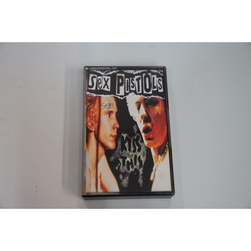 172 - PUNK / POST PUNK / NEW WAVE - 8 RARE PUNK / POST PUNK LIMITED ORIGINAL CASSETTES. 1) IGGY POP AND