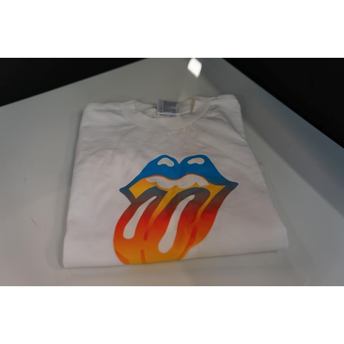 197 - CLASSIC ROCK - PROMOTIONAL T. SHIRTS: 1) THE ROLLING STONES - 2002 UK PROMOTIONAL T. SHIRT to