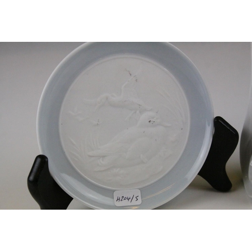 13 - Lladro Society Plaque 7677, 1998 with a Lladro Pin Dish depicting Ducks