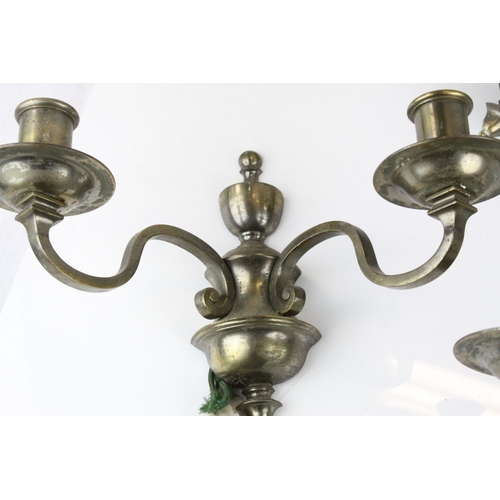 31 - Collection  of Metalware including Copper Kettle, Copper Oil Lamp Base, Carriage Lamp (converted to ... 