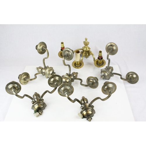 31 - Collection  of Metalware including Copper Kettle, Copper Oil Lamp Base, Carriage Lamp (converted to ... 