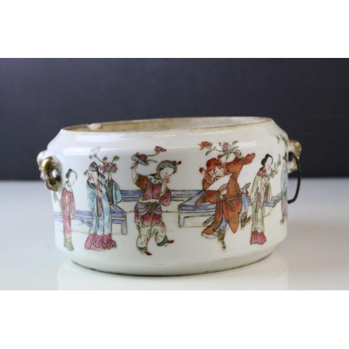 26 - Chinese Famille Rose Bowl, decorated in enamels with a continuous line of figures, two pairs of loop... 