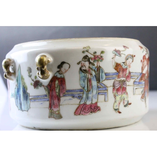 26 - Chinese Famille Rose Bowl, decorated in enamels with a continuous line of figures, two pairs of loop... 