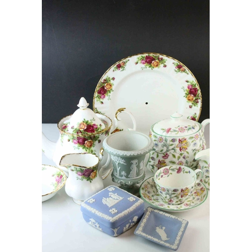 31 - Group of Royal Albert Old Country Roses, Minton Haddon Hall and Wedgwood Jasperwares together with R... 