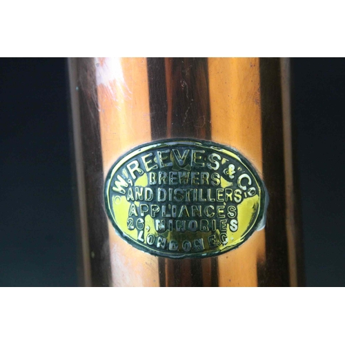 79 - W. Reeves & Co Brewers & Distillers London Copper Hop Measure, 34cms high