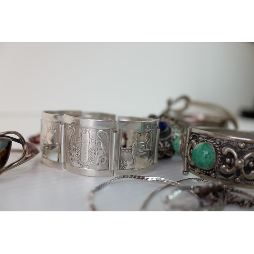 256 - Good Selection of mostly Silver Jewellery including Silver Bangles