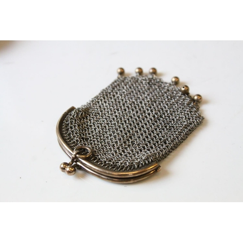 292A - Shagreen Compact, Silver Pill Box, 800 grade Silver Box, Silver Sugar Nips and a Small Chain Mail Pu... 