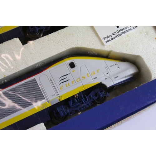 1 - Boxed Hornby OO gauge R665 Eurostar Train Pack, complete with Class 373 Powered Locomotive, Class 37... 