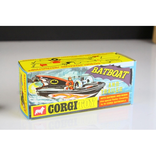 1001 - Boxed Corgi 107 Batman Batboat and Trailer model complete with both Batman & Robin figures, Corgi Cl... 