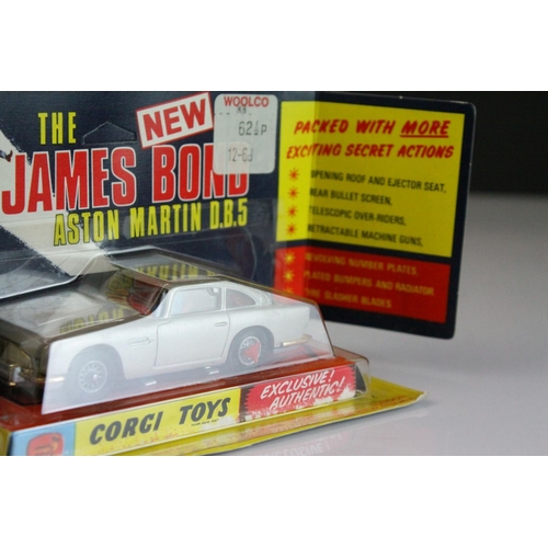 1004 - Boxed Corgi 270 The James Bond 007 Aston Martin diecast model appearing to be complete and unremoved... 